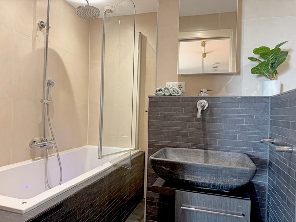 Medium property photo - Veembroederhof 59, 1019 HD Amsterdam